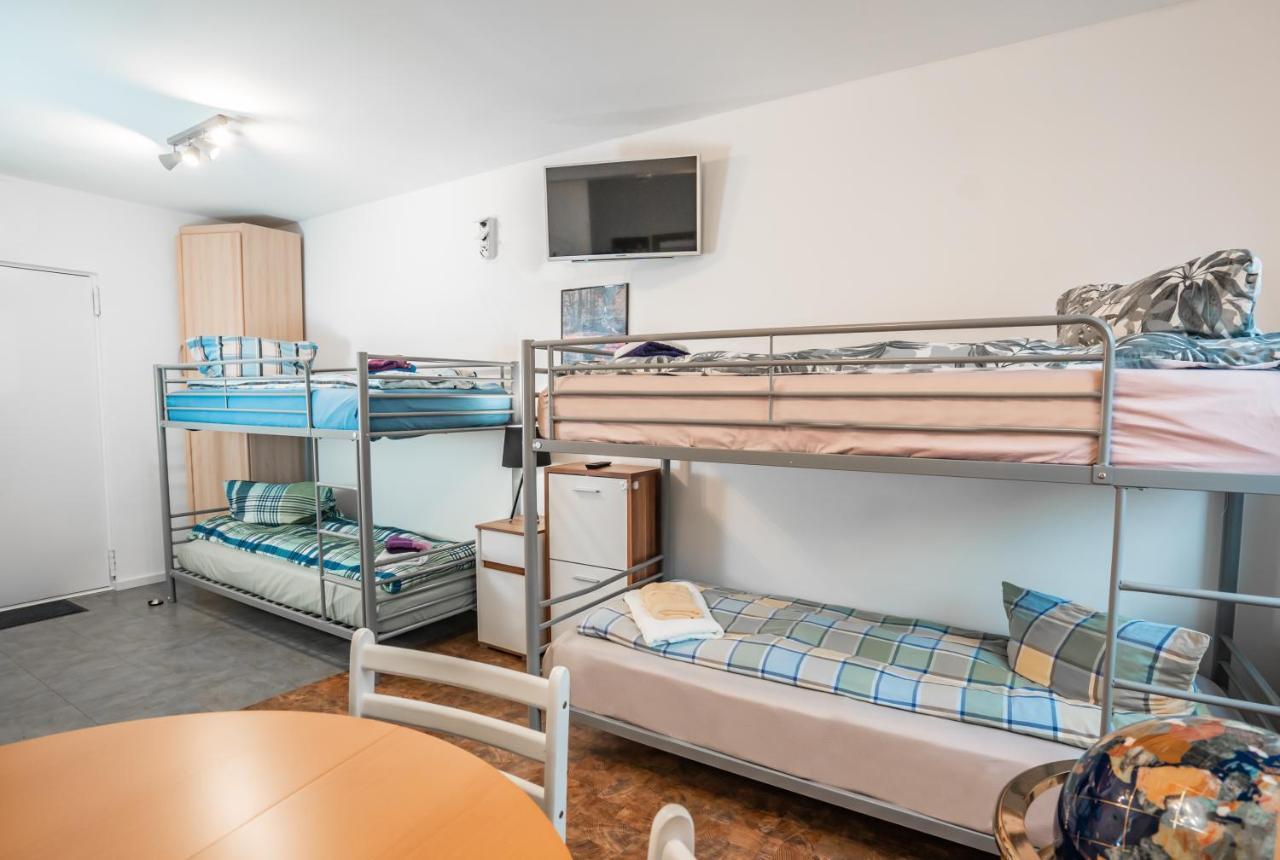 Motel Home Berlin Bagian luar foto