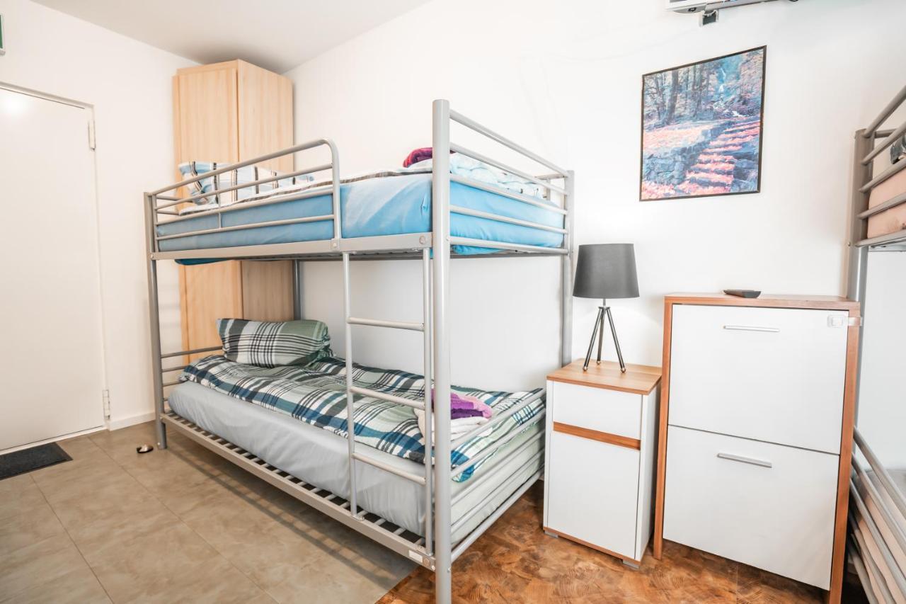 Motel Home Berlin Bagian luar foto
