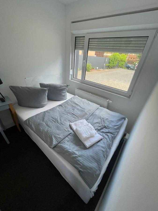 Motel Home Berlin Bagian luar foto