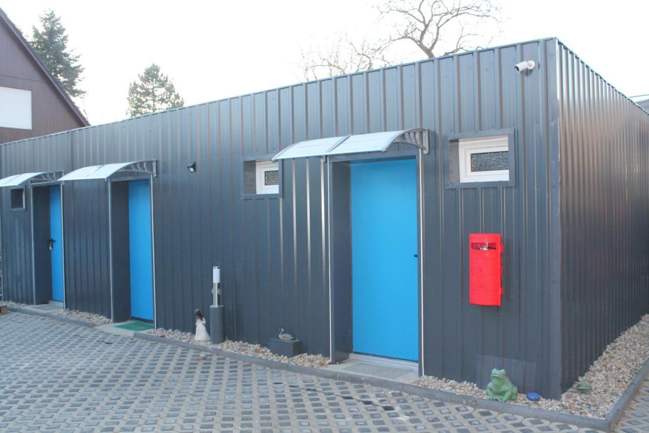 Motel Home Berlin Bagian luar foto